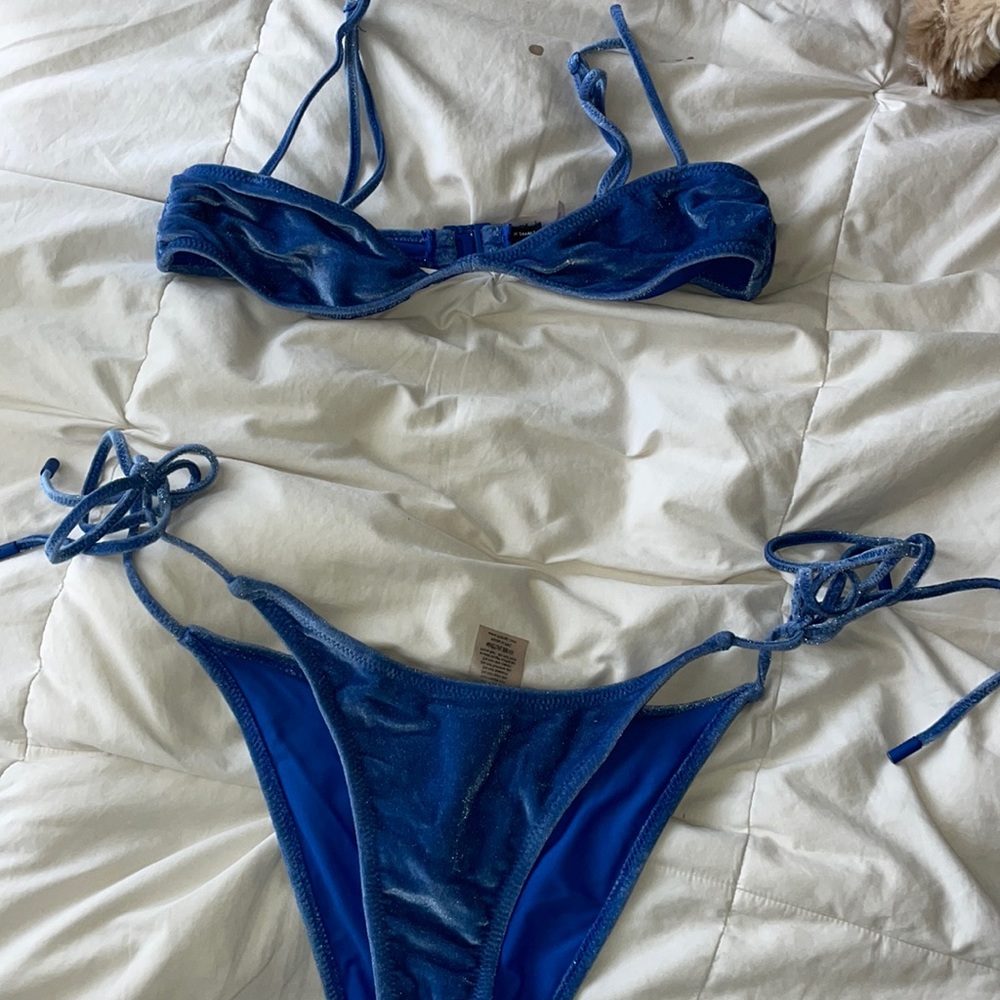 Blue velvet triangl swimsuit